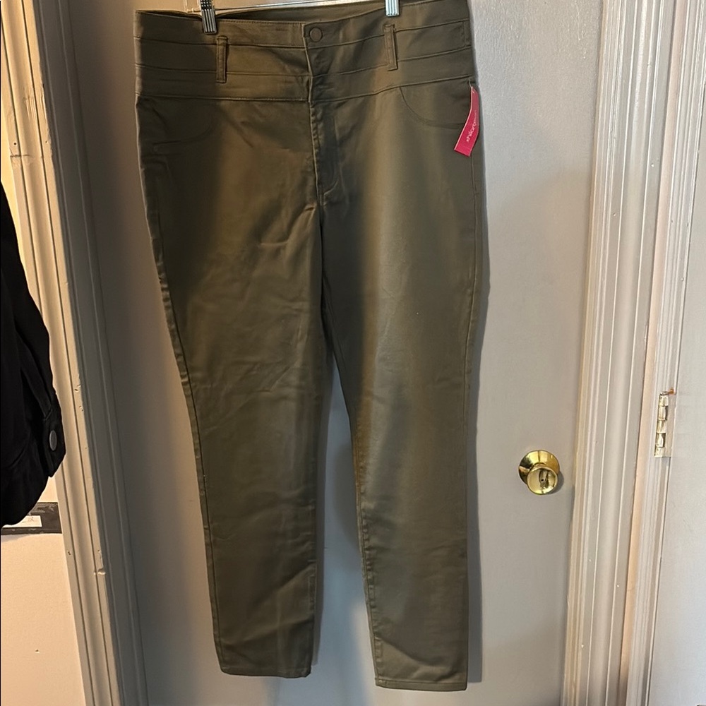 Xhilaration Khaki Green Trousers